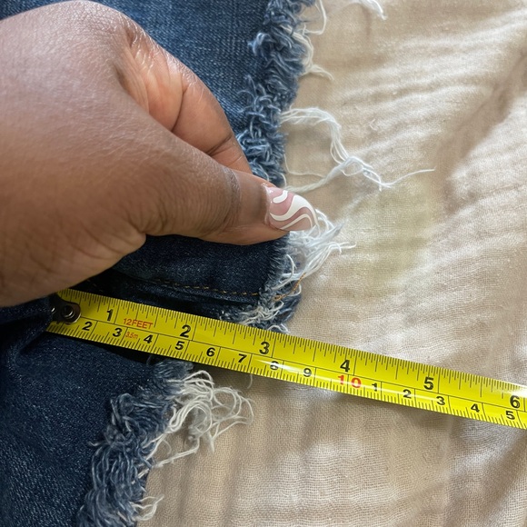 GAP Womens Jean Shorts Size 26 Blue 3" Short Dark Wash Cut Off Denim - Picture 11 of 11